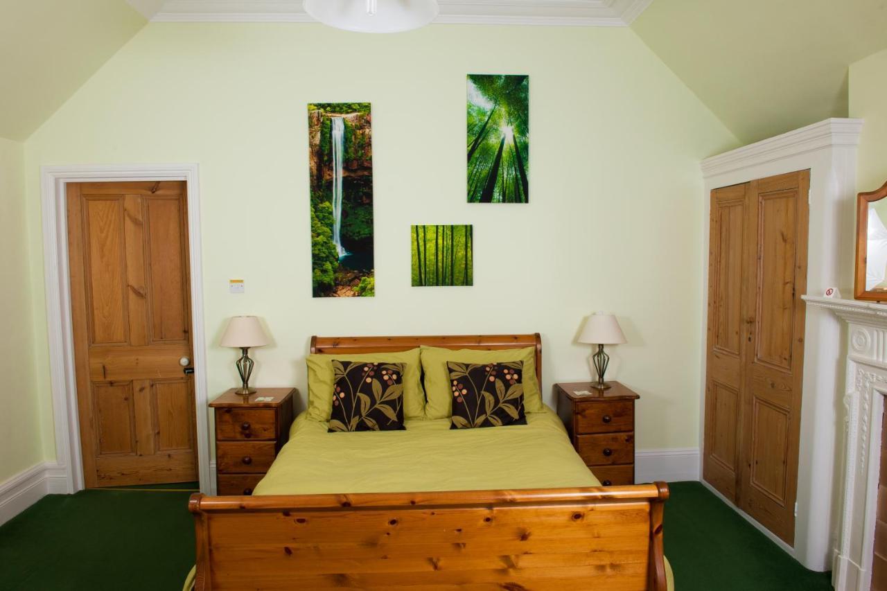 Heatherbank B&B Sandhurst (Berkshire) Exterior foto